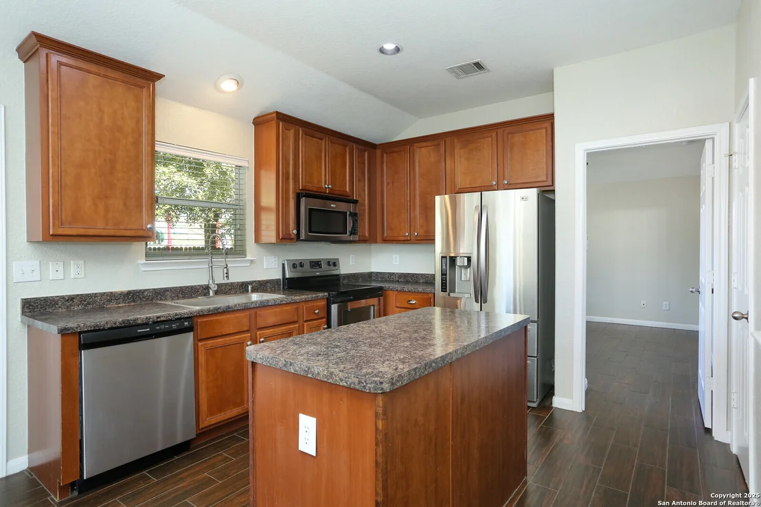 Photo of 12027 Mill Love