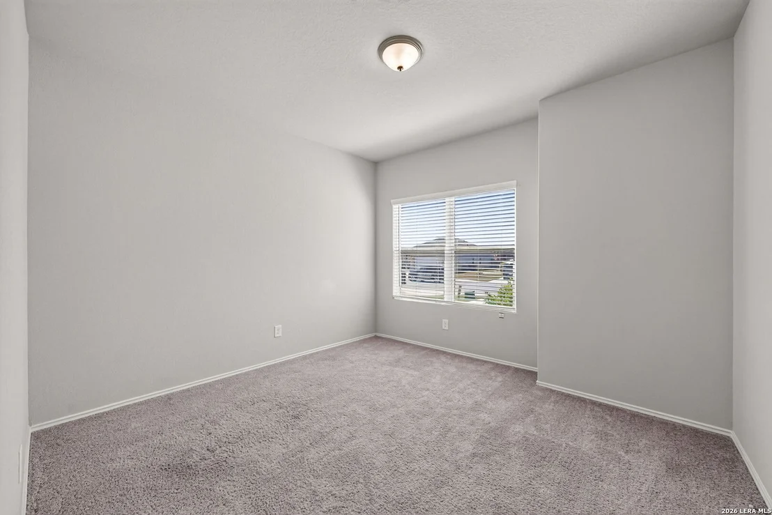 Photo of 3239 Farm Oak