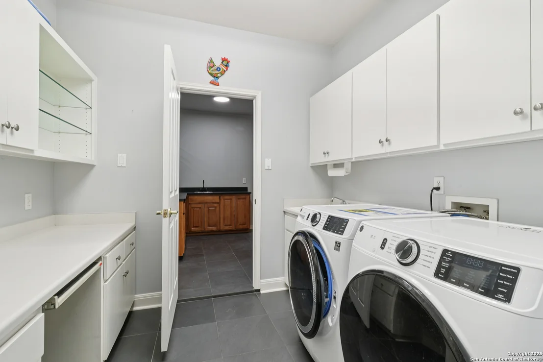Photo of 2905 Hidden Elm