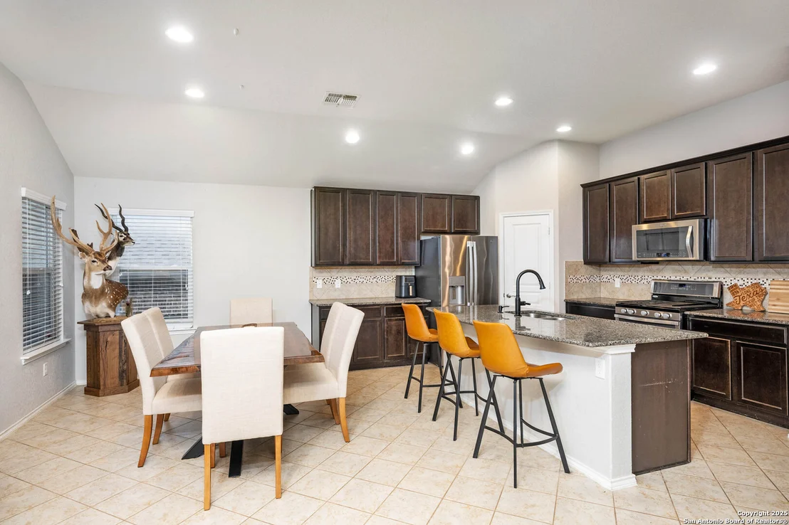 Photo of 7415 Valle Mission