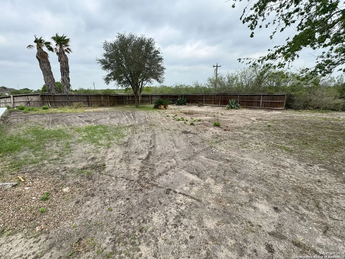 Photo of 136 Lakeview Trace