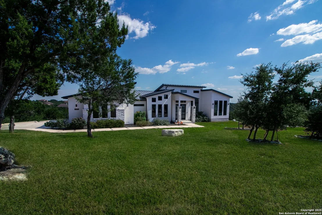 Photo of 1273 County Road 2801 E