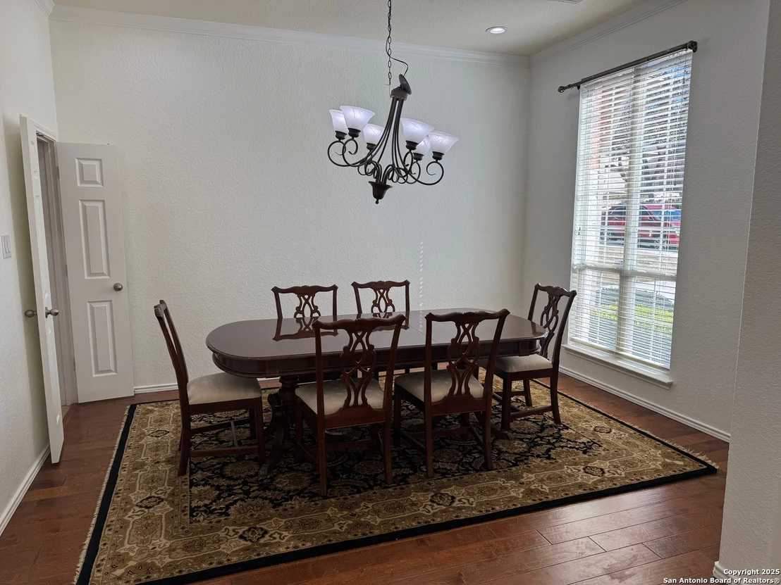Photo of 3319 MONARCH