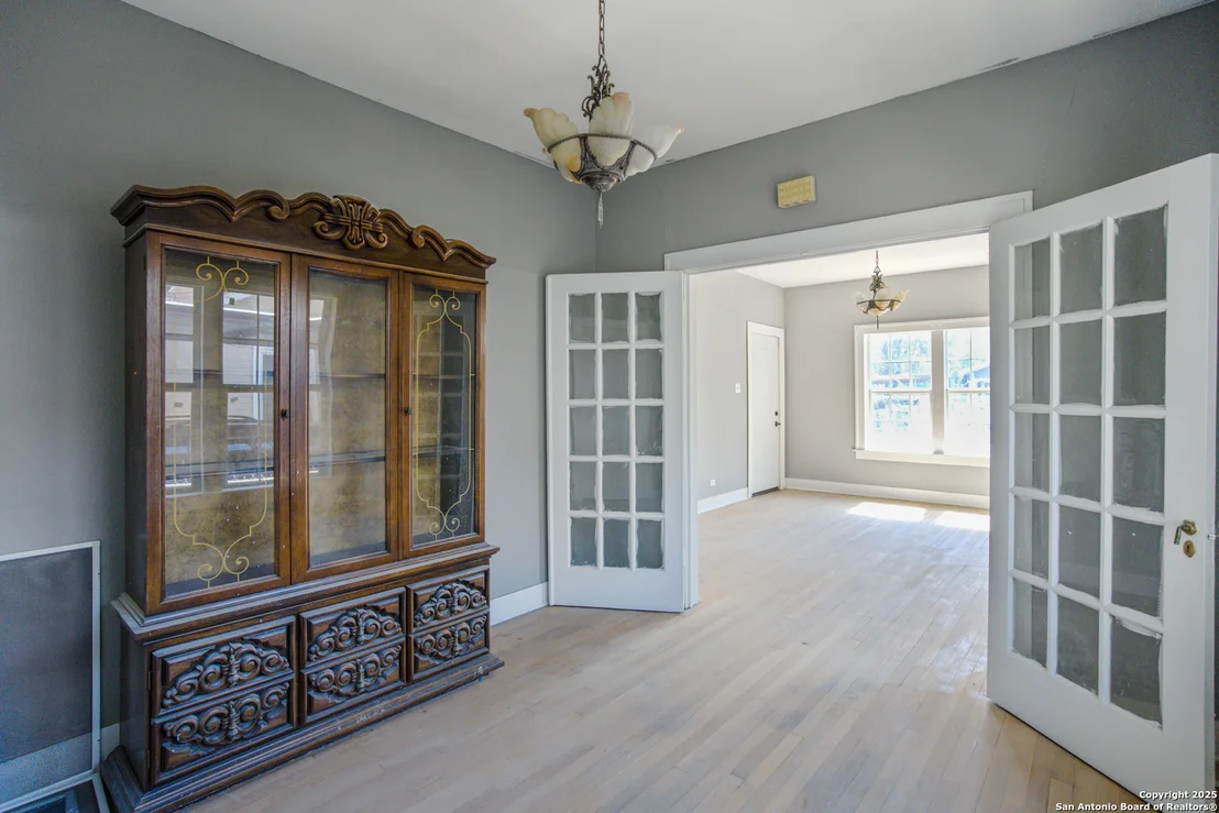 Photo of 923 SACRAMENTO