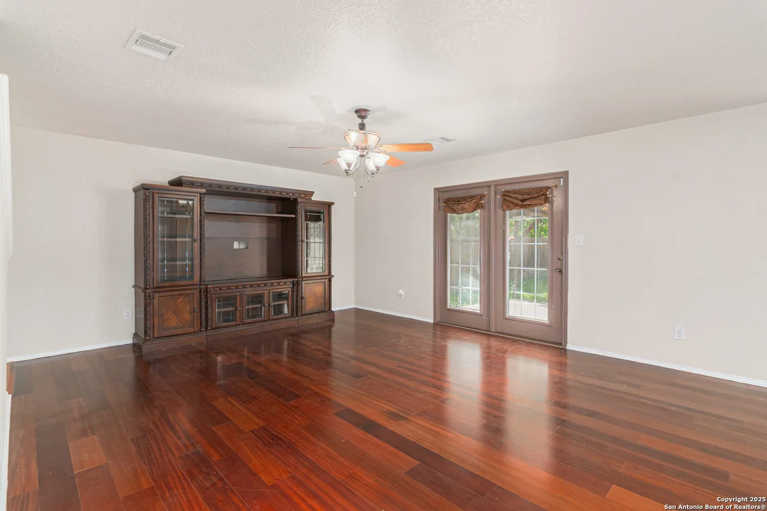 Photo of 339 Las Puertas