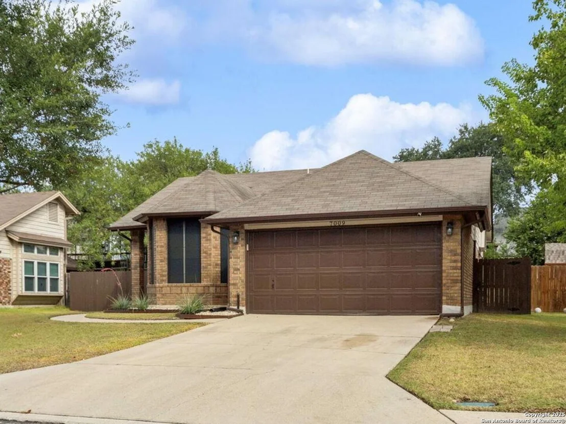 Photo of 7009 Jefferson Ridge