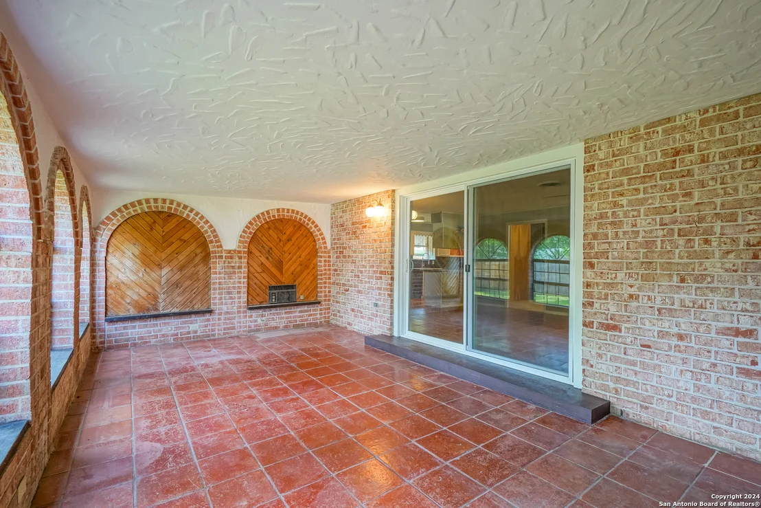 Photo of 426 Windcrest Dr