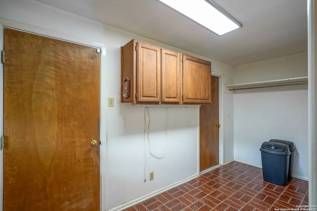 Photo of 426 Windcrest Dr