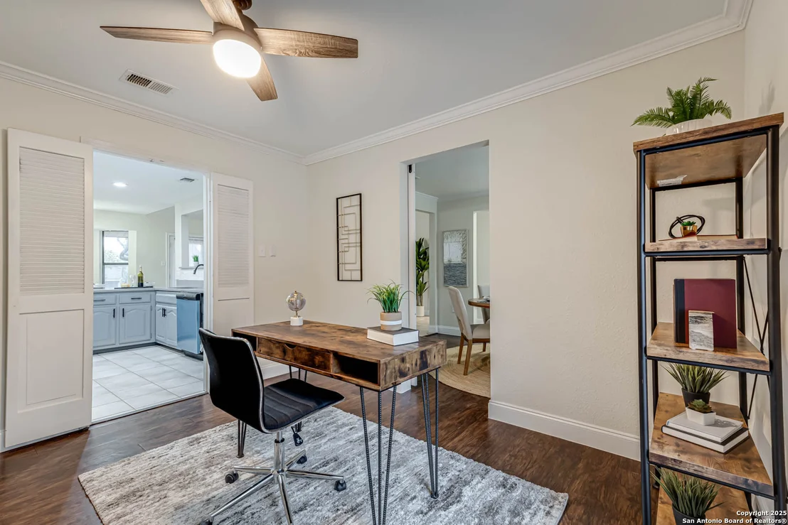 Photo of 7723 Crooked Brook