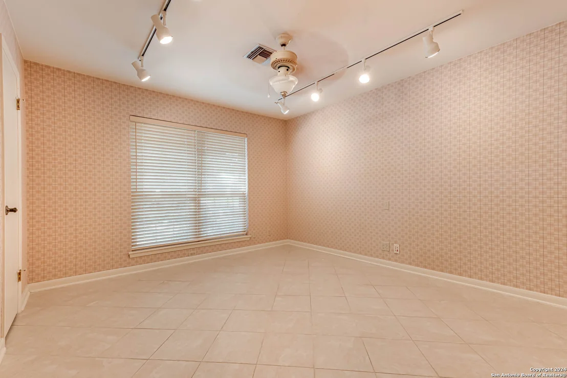 Photo of 111 IRONGATE RD