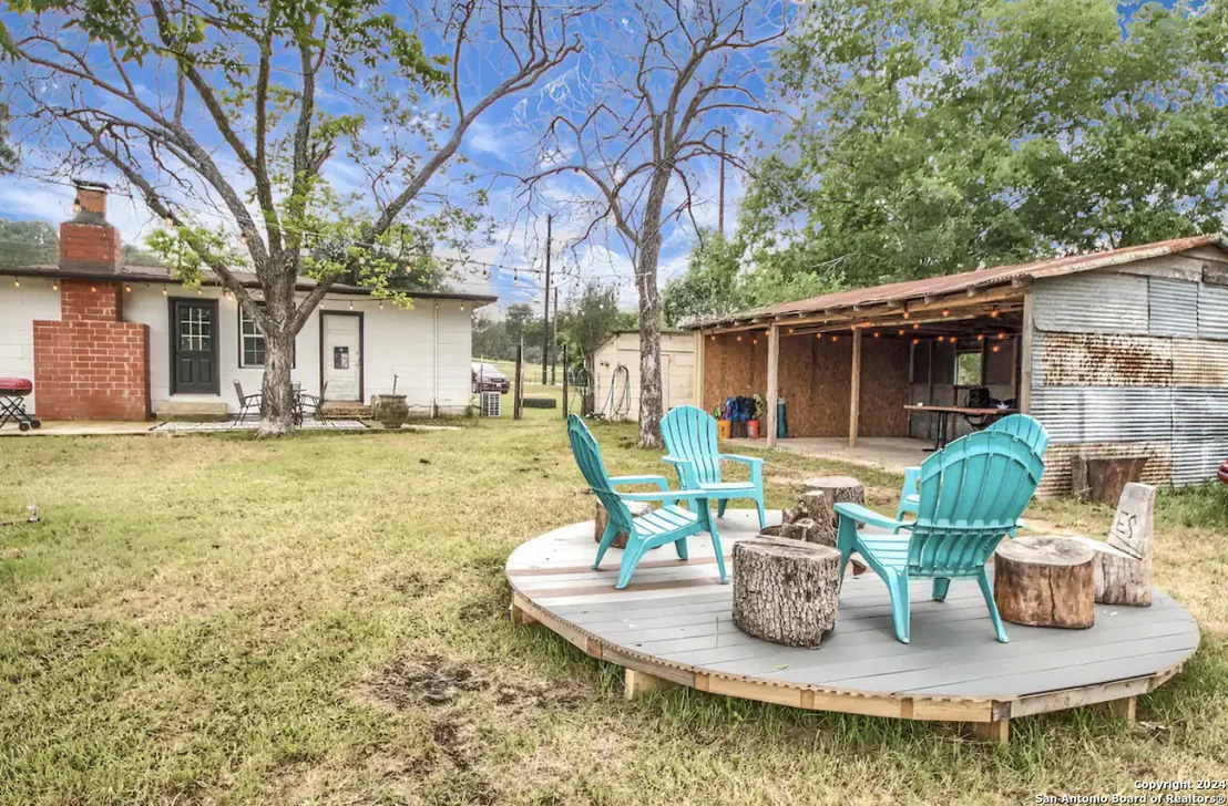 Photo of 1382 RIVER RD