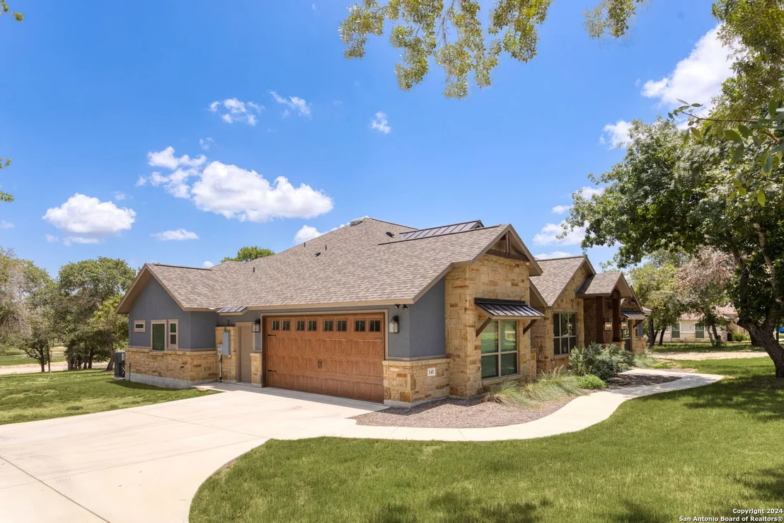 Photo of 145 Crescent Ridge