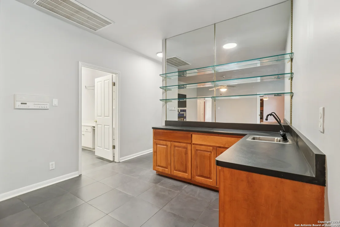 Photo of 2905 Hidden Elm