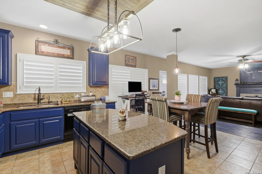 Photo of 15607 Mission Crst