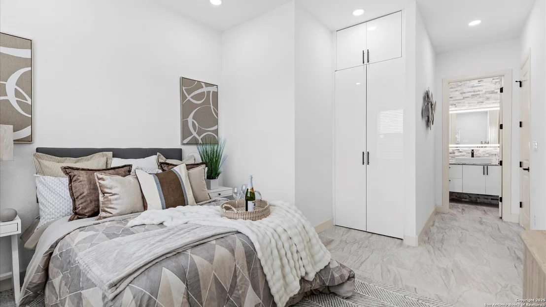 Photo of 22327 Scenic Loop Rd