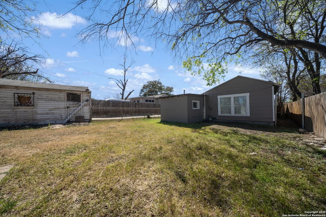 Photo of 207 Bonnell