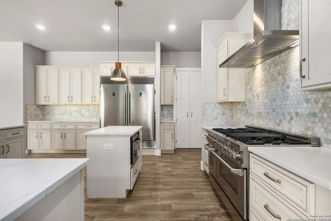 Photo of 250 Private Road 2775