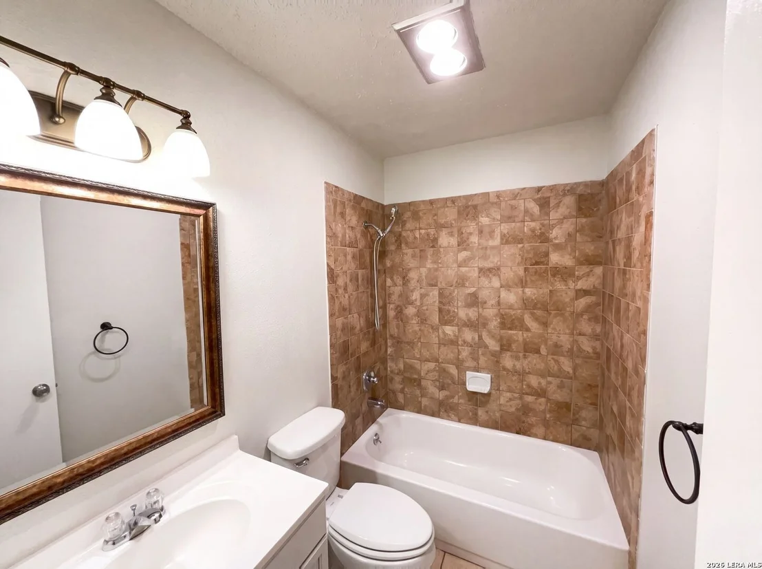 Photo of 6226 Valley Castle