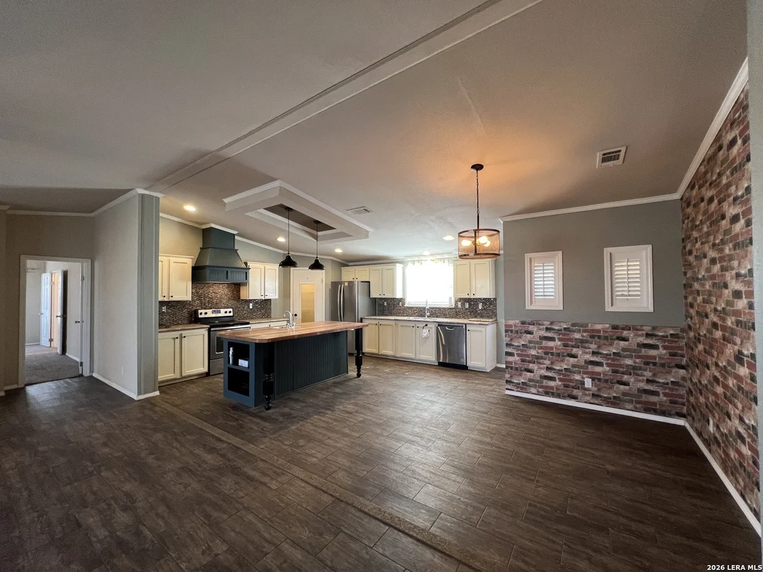 Photo of 376 County Road 5702