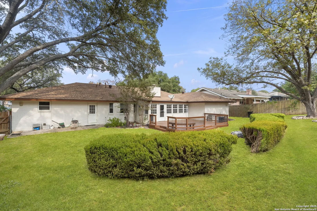 Photo of 5922 Windhaven