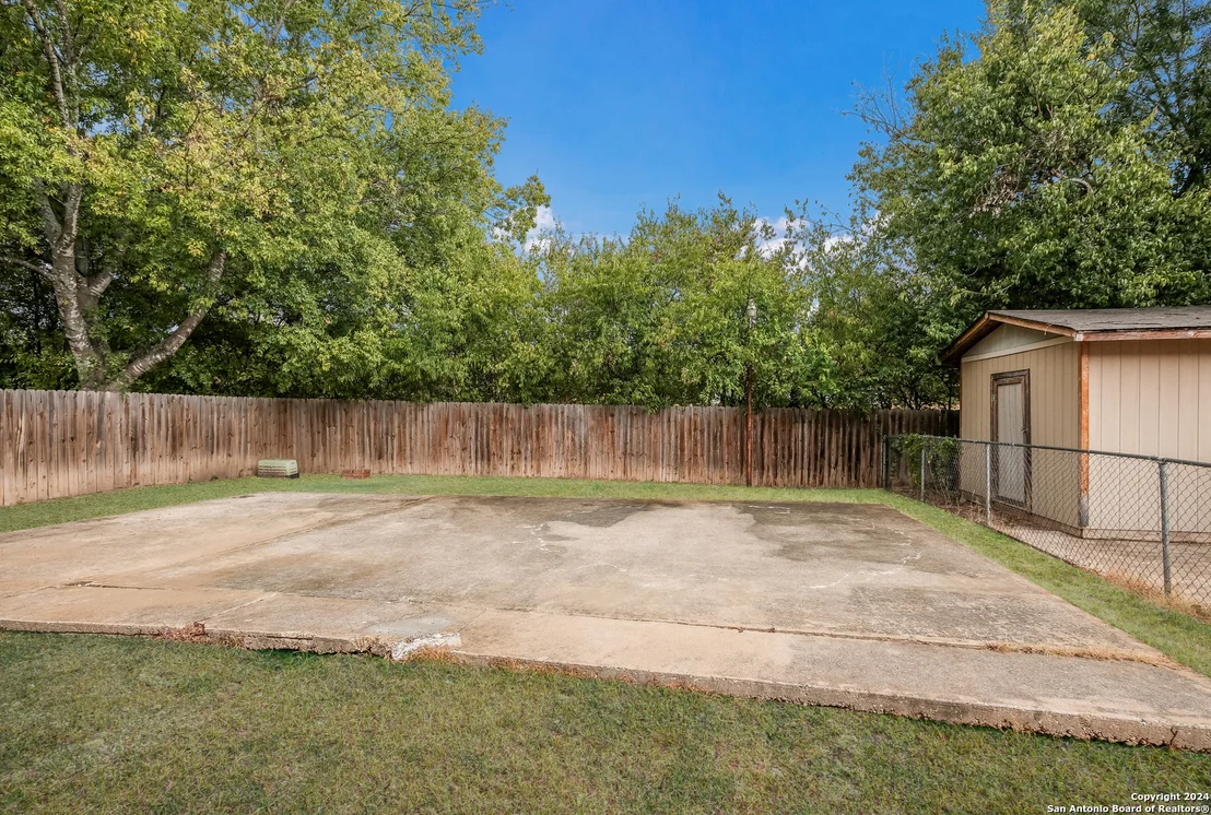 Photo of 2622 JOHNSON GRASS