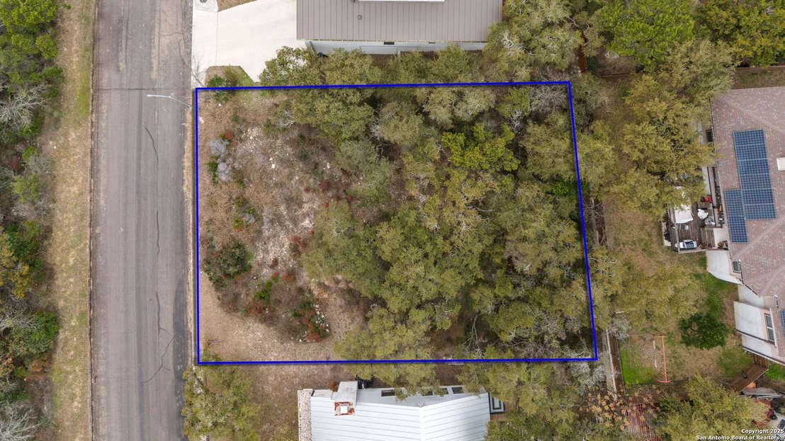 Photo of 11223 LAGO VIS