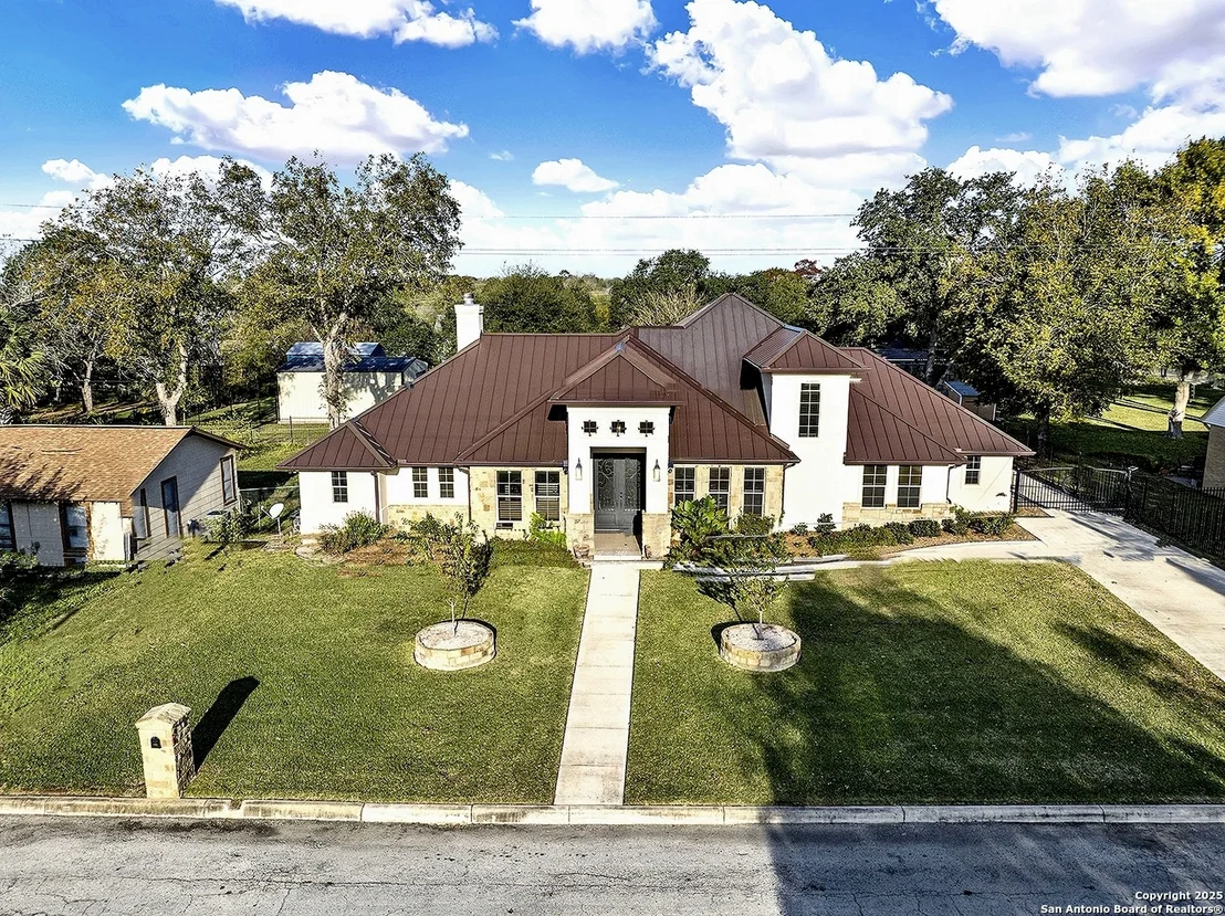 Photo of 1309 E