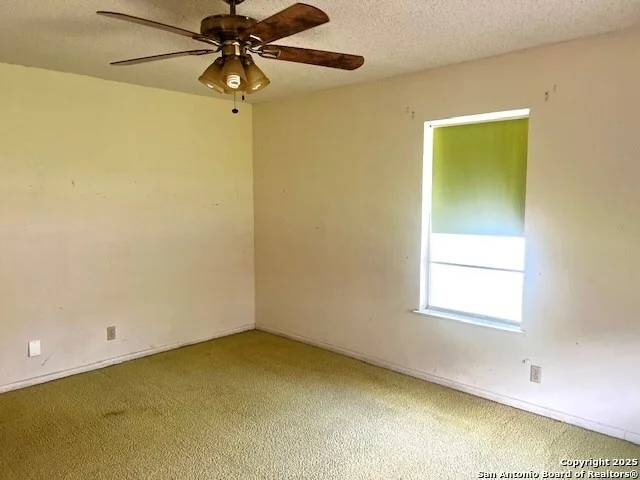 Photo of 901 Newhall