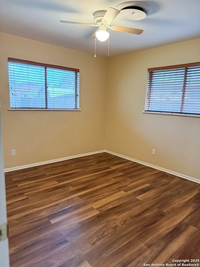 Photo of 802 Rainier