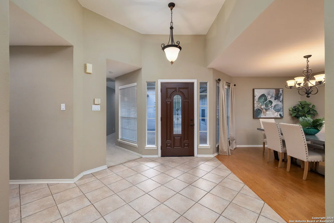 Photo of 2443 OAKLINE DR