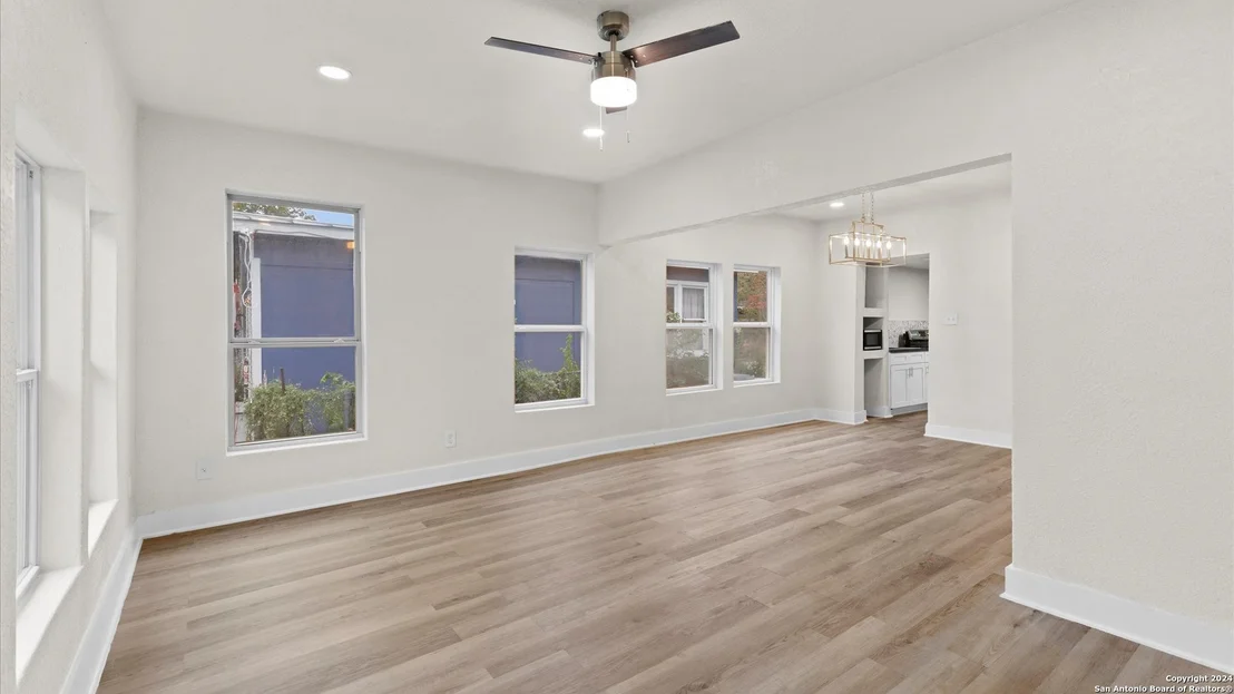 Photo of 1815 PASADENA
