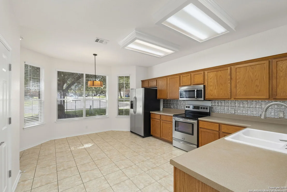 Photo of 665 La Bahia Loop