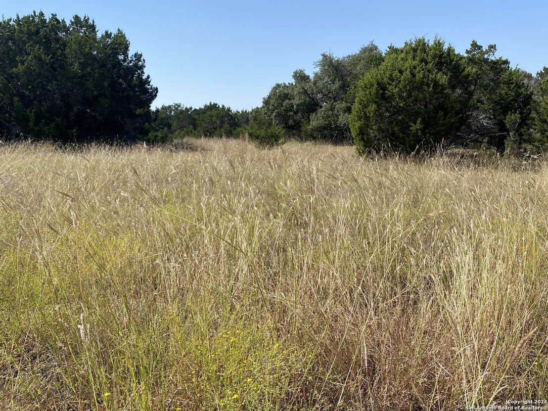 Photo of LOT 18 LEDGESTONE PL