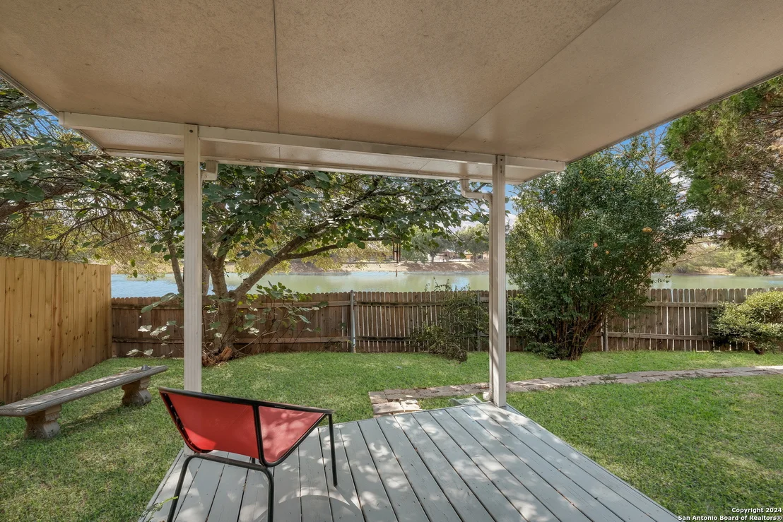 Photo of 10906 LAKE PATH DR