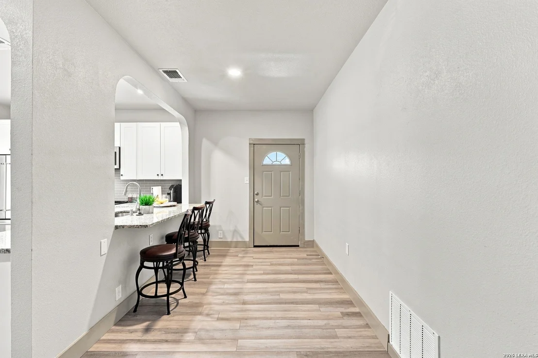 Photo of 7610 Crown Ledge