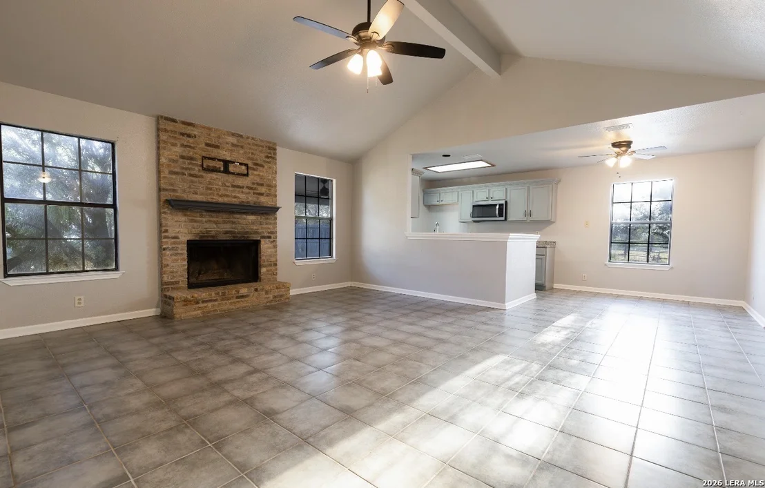 Photo of 302 BAIN DR