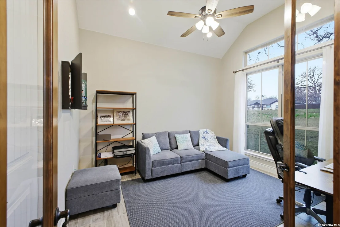 Photo of 117 Crescent Rdg