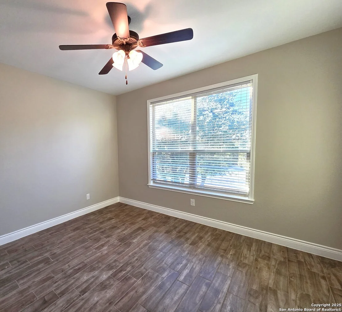 Photo of 131 FLINT