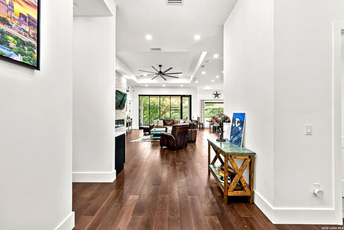 Photo of 721 Timber Bluff