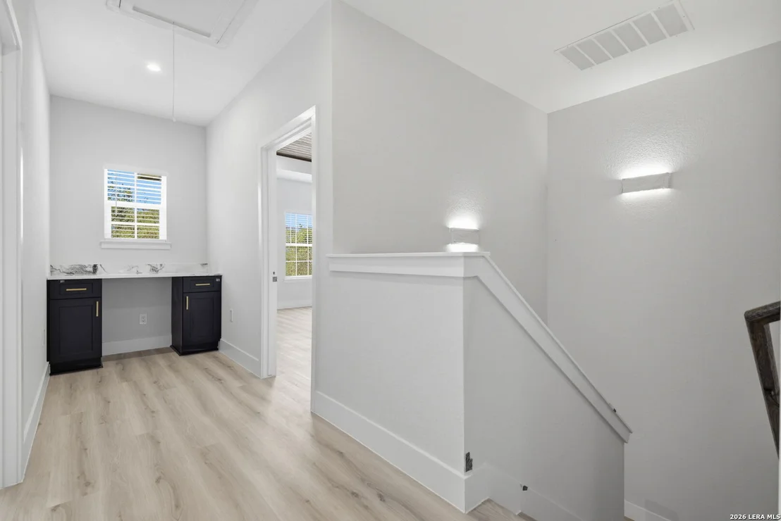 Photo of 1210 Lynx Bend