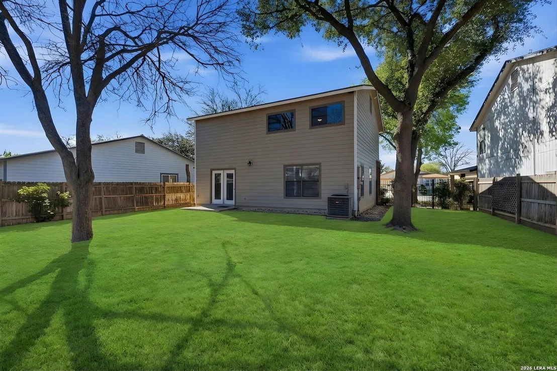 Photo of 9015 Mansfield