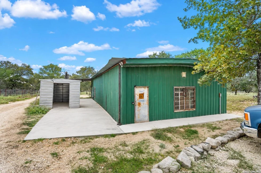 Photo of 1403 MEADOW GLN