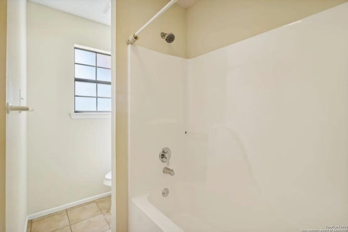 Photo of 307 Crownhill Dr