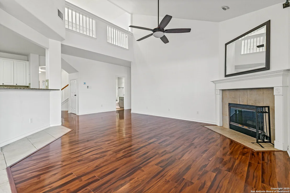 Photo of 1323 Brook Bluff