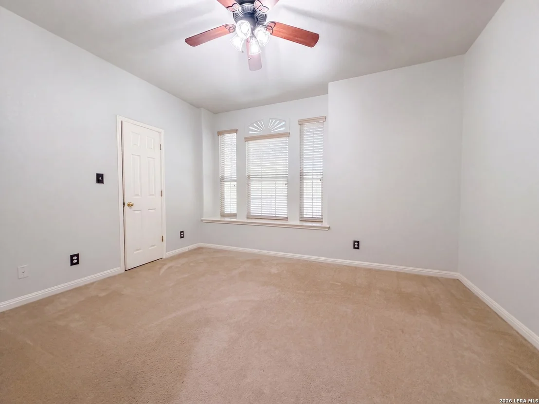 Photo of 357 FRANK BAUM DR