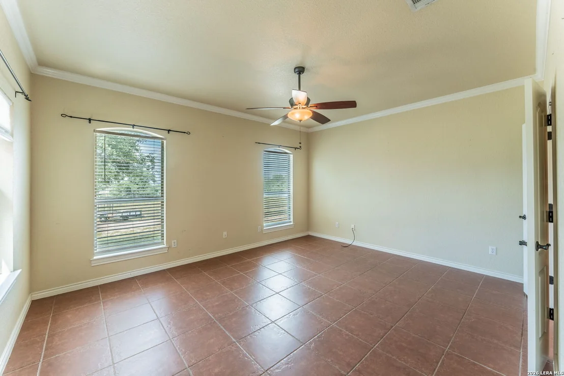 Photo of 810 MOCKINGBIRD LN