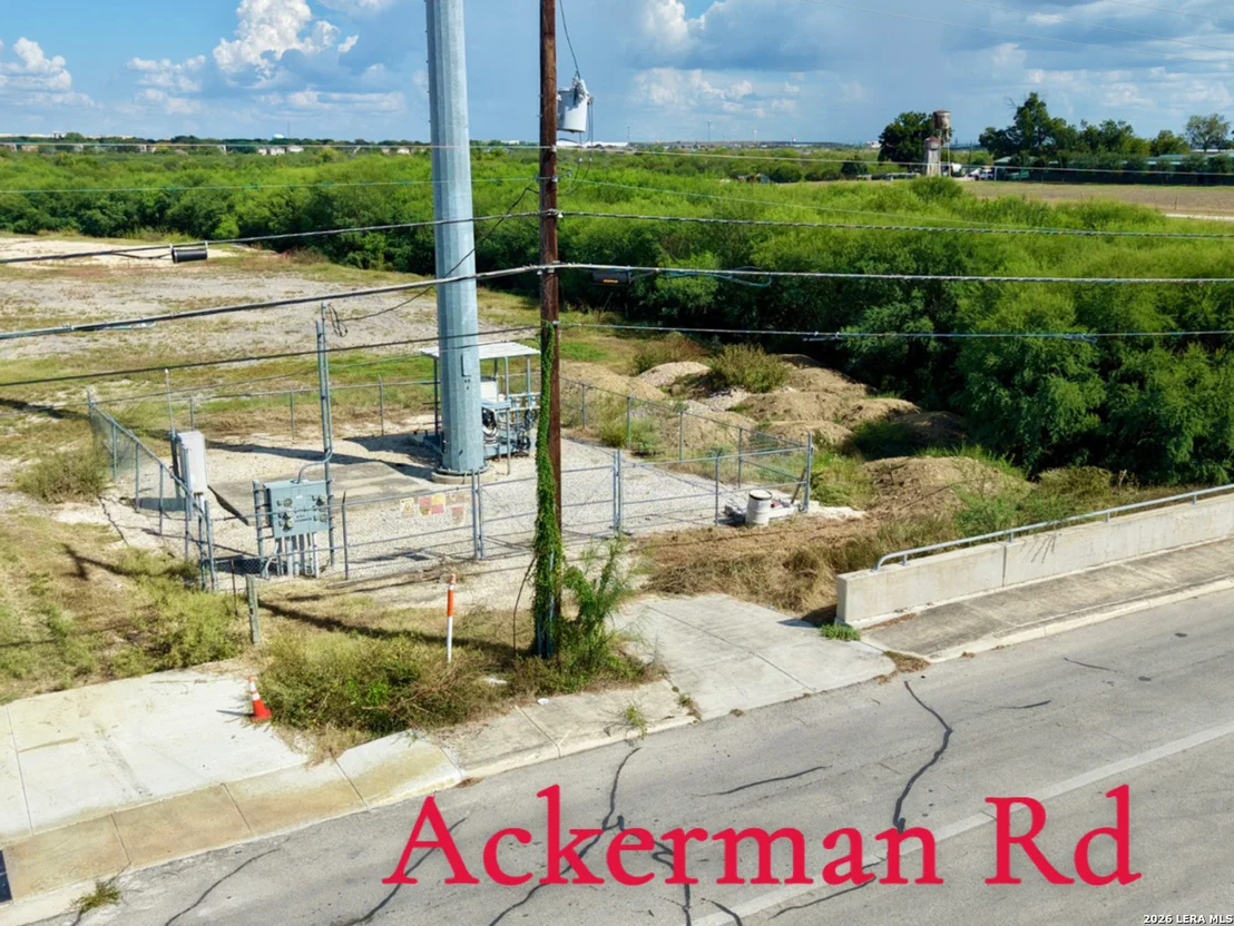 Photo of 3152 Ackerman