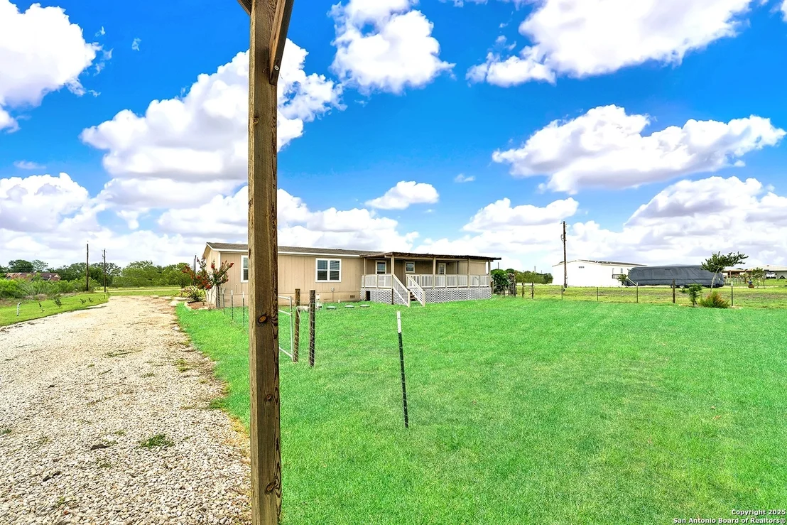 Photo of 1640 WOSNIG RD
