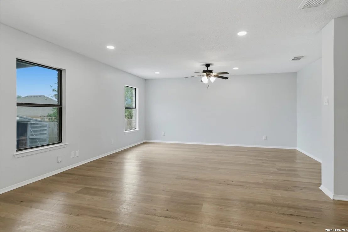 Photo of 6838 Park Haven