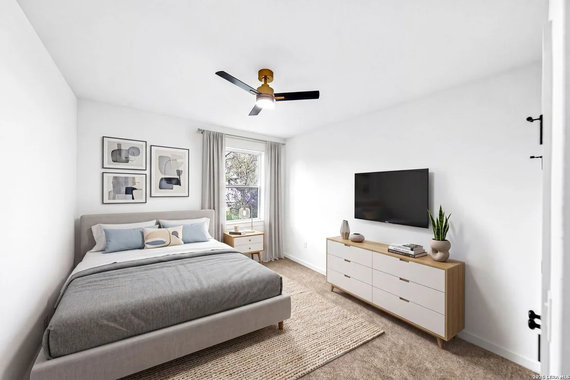 Photo of 110 San Antonio Blvd